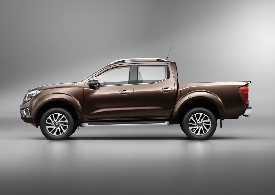  Nissan NP300 Navara Double Cab 2014 года  (TH) (фото 3 из 34)